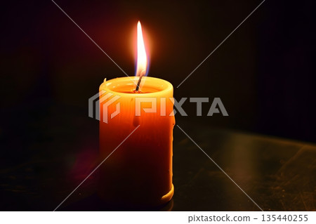 黑暗中的祈禱之光 黑暗中的祈禱之光 135440255