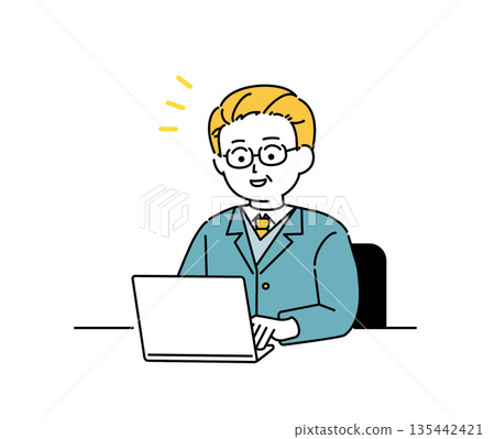 圖解：一位老年男性辦公室職員正在使用電腦 135442421