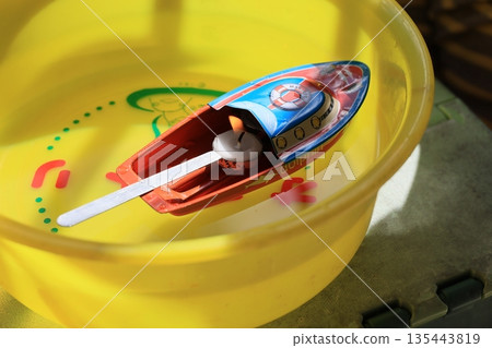 Pompon boat 135443819