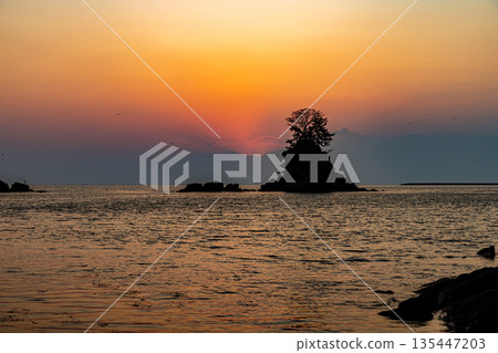 Spectacular views from Amaharashi Coast, Toyama Prefecture Spectacular views from Amaharashi Coast, Toyama Prefecture 135447203