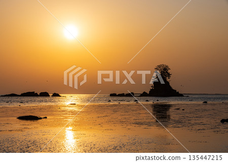 Spectacular views from Amaharashi Coast, Toyama Prefecture Spectacular views from Amaharashi Coast, Toyama Prefecture 135447215