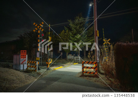 [Oito Line Railroad Crossing] Snowy Night [Omachi City] 135448538