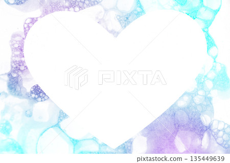 心型鏤空水彩背景 135449639