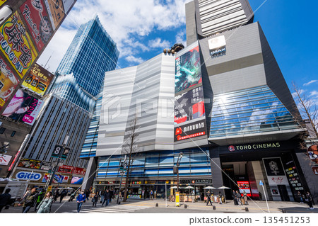 The streetscape of Shinjuku Kabukicho and the TOHO Cinemas Shinjuku building The streetscape of Shinjuku Kabukicho and the TOHO Cinemas Shinjuku building 135451253