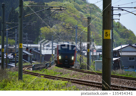 Niigata Prefecture_Sasagawa Nagare_Uetsu Main Line 135454341