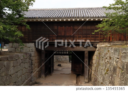 松山城：太閣門（愛媛郡松山市） 135455365