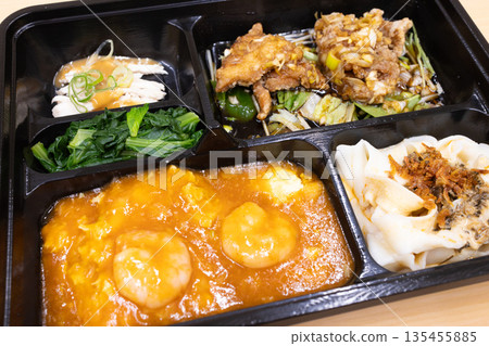 Delicious Chinese bento, shrimp chili and fried chicken bento 135455885