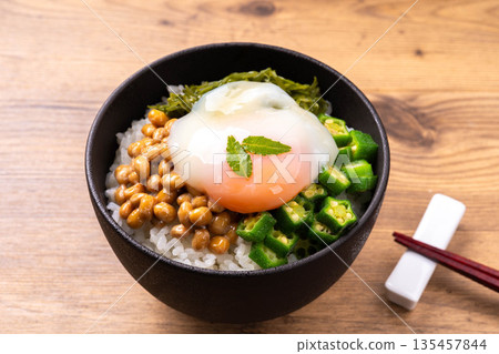 Sticky rice bowl (topped with a soft-boiled egg) Sticky rice bowl (topped with a soft-boiled egg) 135457844