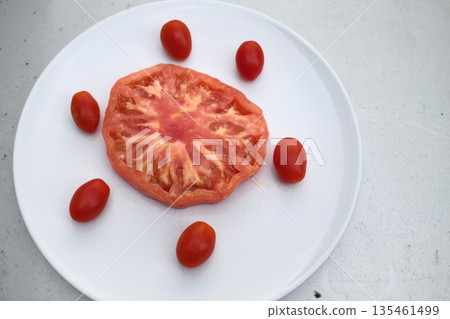 Red raw tomatoes served fresh as natural and healthy food. Red raw tomatoes served fresh as natural and healthy food. 135461499