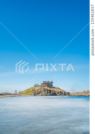 青森縣 從對岸八戶市眺望歌子島 長曝光 青森縣 從對岸八戶市眺望歌子島 長曝光 135461657