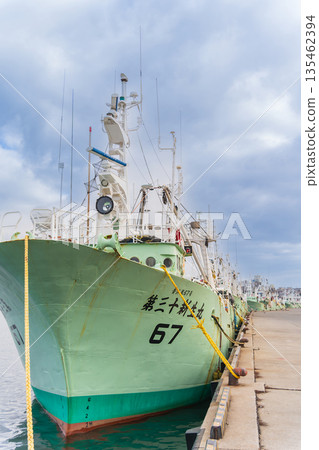 Fishing boats moored at the Second Uoi Market in Hachinohe City, Aomori Prefecture Fishing boats moored at the Second Uoi Market in Hachinohe City, Aomori Prefecture 135462394