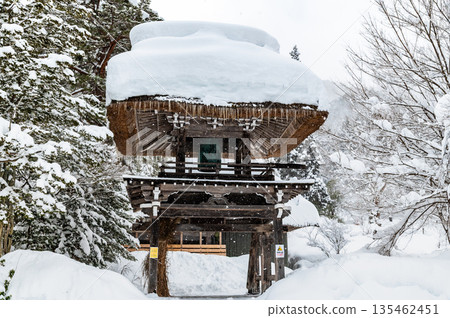 Snowy Shirakawa-go Myozenji Temple Snowy Shirakawa-go Myozenji Temple 135462451