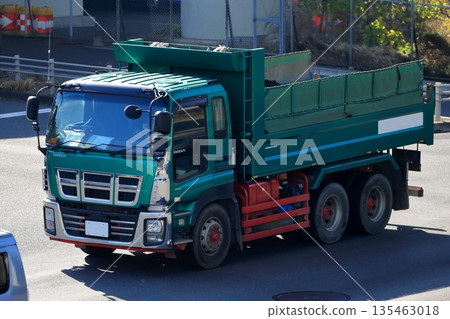 自卸車圖像 135463018