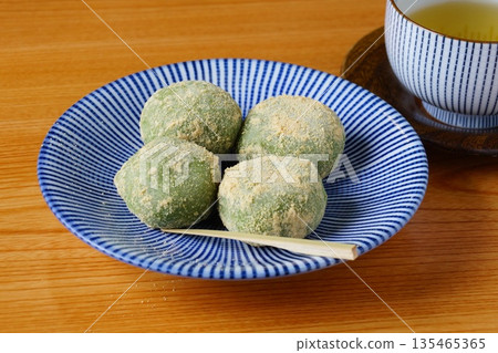 艾蒿餃子 艾蒿餃子 135465365