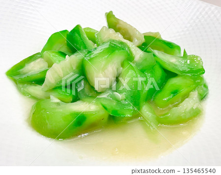 上海菜:玉湖角瓜(炒絲瓜) 上海菜:玉湖角瓜(炒絲瓜) 135465540