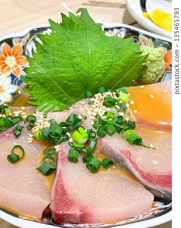 芝麻黃尾魚，九州博多市的特產。 135465793