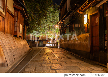 京都府：京都祇園白川夜景 135466383