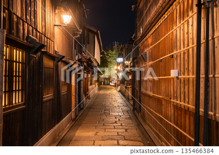 京都府：京都祇園白川夜景 135466384