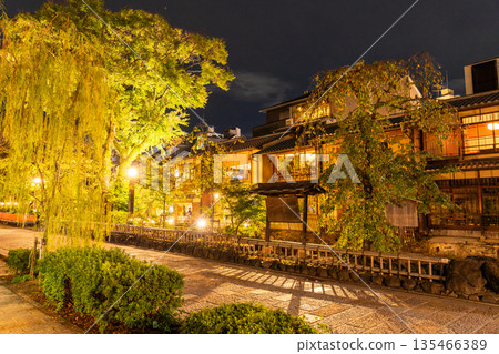 京都府：京都祇園白川夜景 135466389