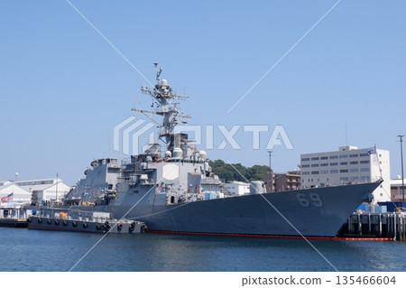 The guided-missile destroyer USS Milius docked at Yokosuka Base. 135466604