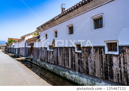 【傳統建築群重要保護區】宇津吹玉川:初夏玉川與倉庫 2,鳥取縣倉吉市 【傳統建築群重要保護區】宇津吹玉川:初夏玉川與倉庫 2,鳥取縣倉吉市 135467132