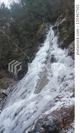 Shinkuro Fall Ice Waterfall 135467501