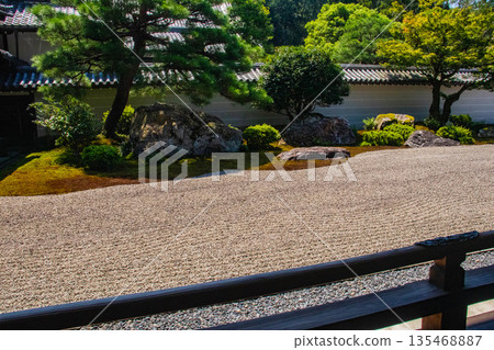 [Kyoto Scenery] Nanzenji Temple (1) Hojo Garden "Tiger Cub Crossing Garden" 135468887