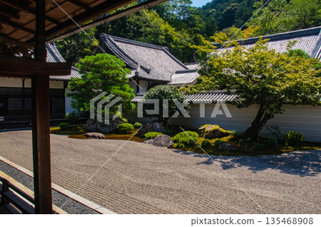 [Kyoto Scenery] Nanzenji Temple (1) Hojo Garden "Tiger Cub Crossing Garden" 135468908