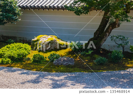 [Kyoto Scenery] Nanzenji Temple (1) Hojo Garden "Tiger Cub Crossing Garden" 135468914