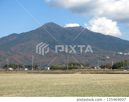 Mount Tsukuba in late autumn as seen from the countryside of Ikeda, Tsukuba City Mount Tsukuba in late autumn as seen from the countryside of Ikeda, Tsukuba City 135469007