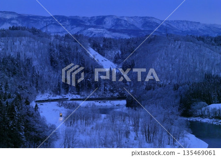 Snow-covered Iiyama Line 135469061