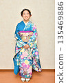 Kimono girl 135469886