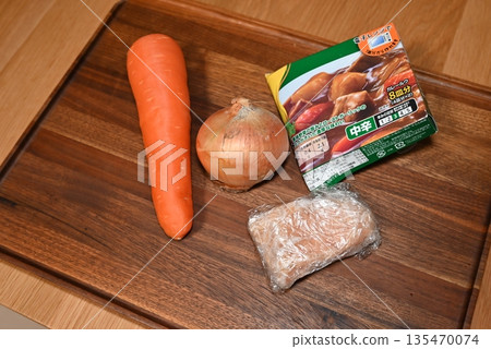 Ingredients for making curry: carrots, onions, meat and curry roux Ingredients for making curry: carrots, onions, meat and curry roux 135470074