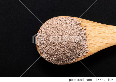 Chocolate powder Chocolate powder 135470106