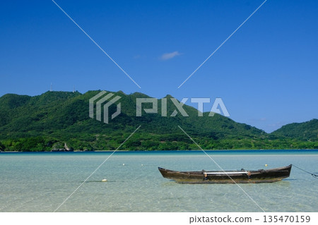 Sabani boat and Kabira Bay 135470159