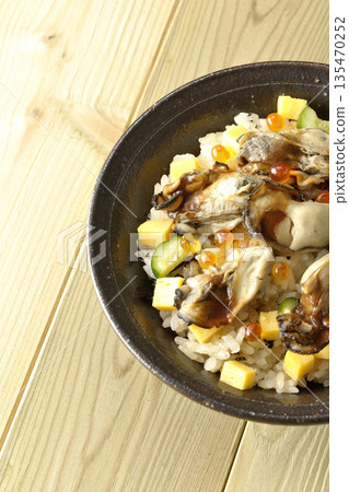 Oyster chirashi sushi 135470252