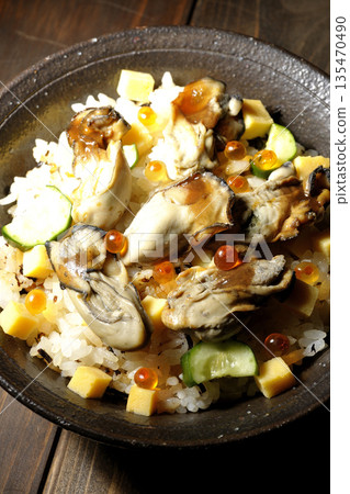 Oyster chirashi sushi Oyster chirashi sushi 135470490