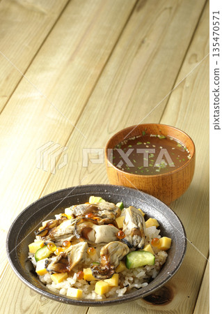 Oyster chirashi sushi and clear soup 135470571