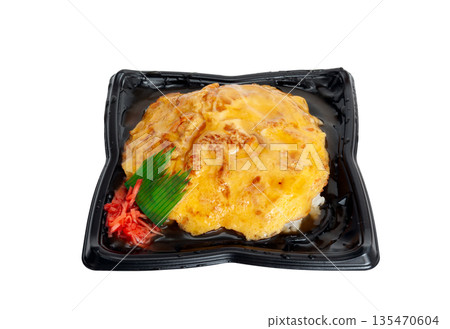 Take-out bento (Tenshinhan with plenty of Chinese sauce) [White background, cutout] 135470604
