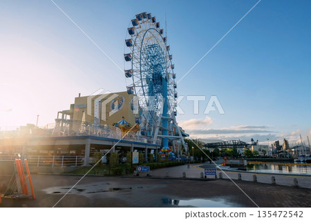 Ferris wheel in s-pulse dream plaza at sunset, Shimizu Ferris wheel in s-pulse dream plaza at sunset, Shimizu 135472542