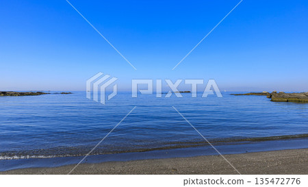 三浦半島油壺町的荒井濱海灘 三浦半島油壺町的荒井濱海灘 135472776