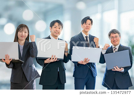 Business team to pose 135472977