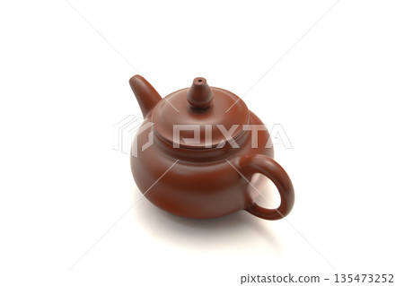 Vermilion teapot for oolong tea 135473252