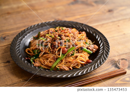 蝦油炒麵 135473453