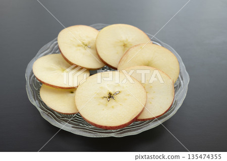 Star-cut apple Star-cut apple 135474355
