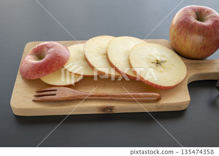 Star-cut apple Star-cut apple 135474358