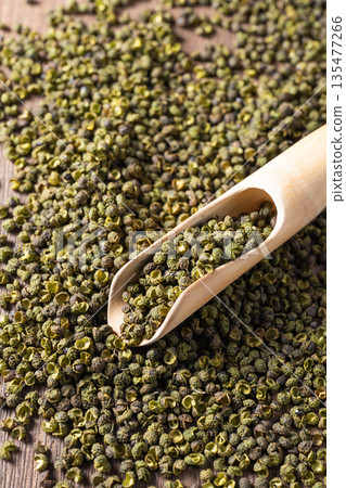 Spices: Sichuan peppercorns 135477266