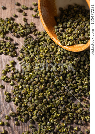 Spices: Sichuan peppercorns 135477281