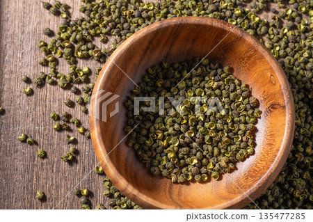 Spices: Sichuan peppercorns 135477285