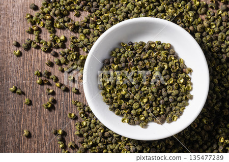 Spices: Sichuan peppercorns 135477289
